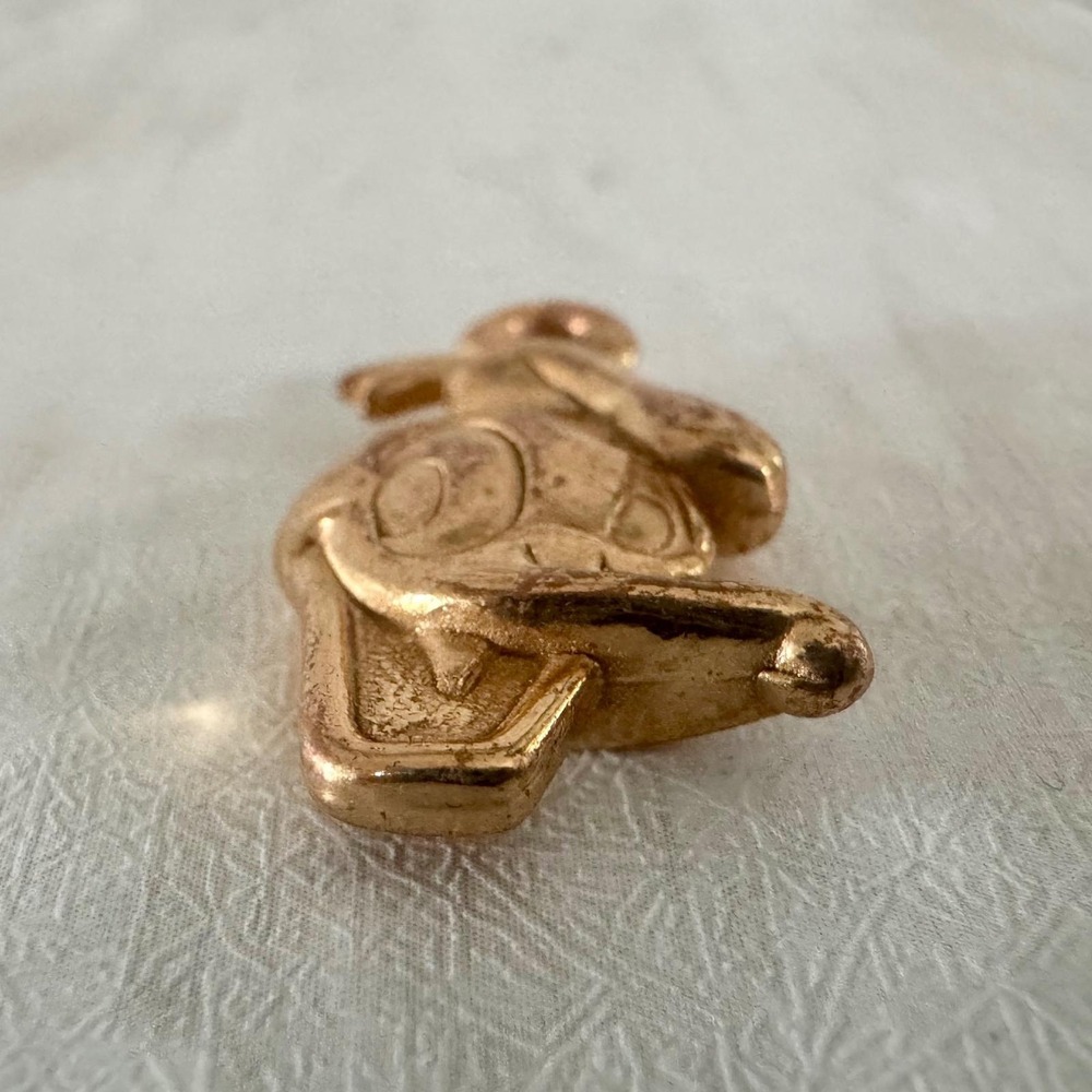 Vintage 1940s Donald Duck Charm Pendant Gold Tone Disney Character Jewelry - Picture 3 of 5
